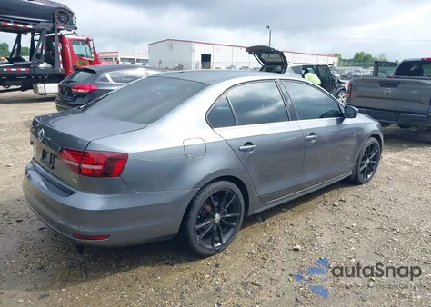 2017 Volkswagen Jetta 1.4T S z USA, uszkodzony, nr VIN 3VW2B7AJ5HM368618